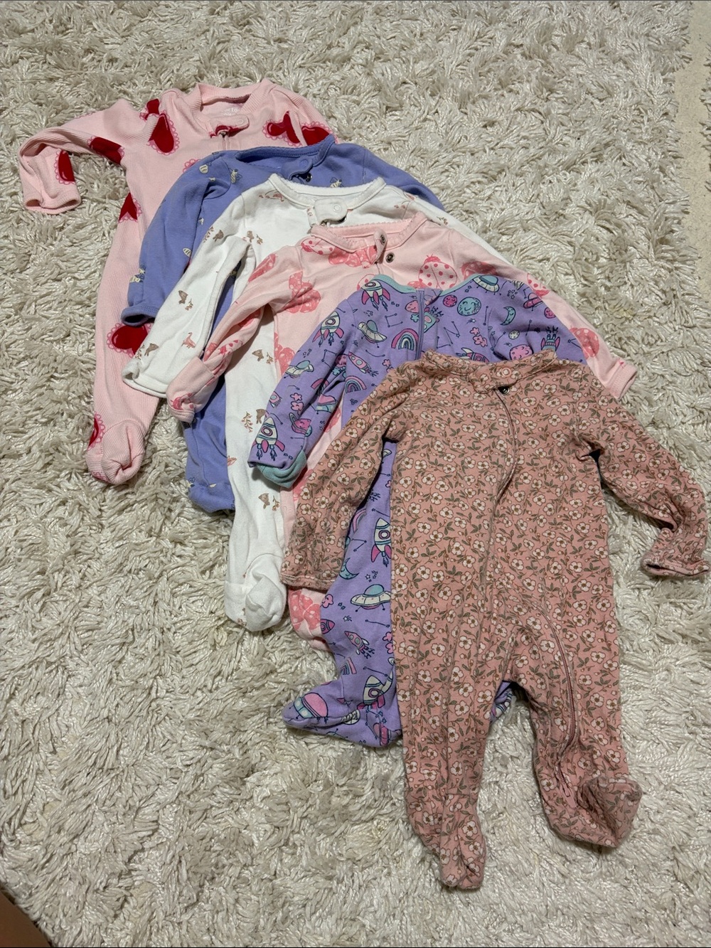Size 0-3 months baby girl pajamas bundle